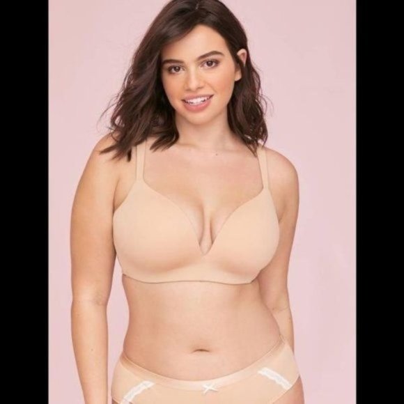 Lane Bryant, Intimates & Sleepwear